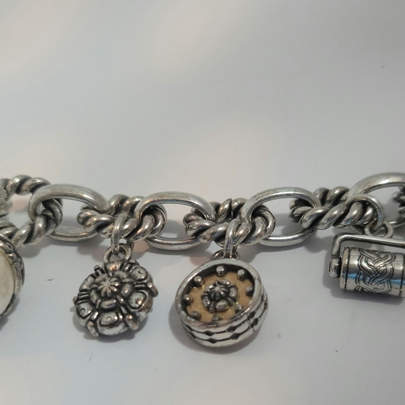 Brighton Style Antique Silver Tone Bracelet With Charms - Picture 6 of 9